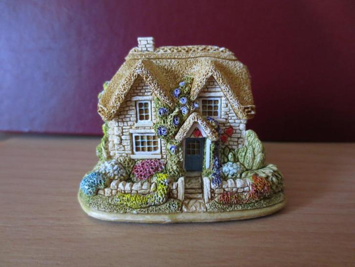 Lilliput Lane - Queen of Hearts, Verzamelen, Beelden en Beeldjes, Gebruikt, Overige typen, Ophalen of Verzenden