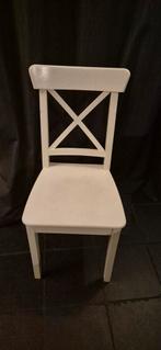 2x stoelen ikea wit. 5 euro per stuk, Huis en Inrichting, Stoelen, Ophalen, Gebruikt, Wit, Vijf, Zes of meer stoelen