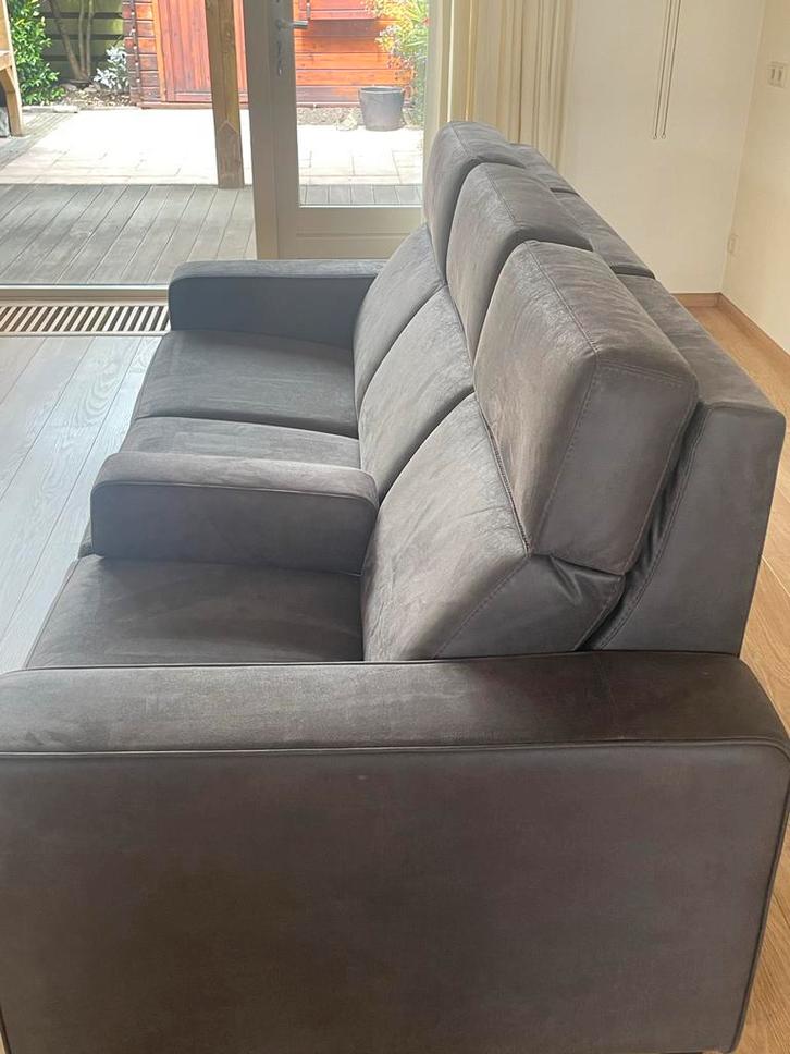 Pronto Wonen Bank - Elektrisch Verstelbaar - Z.G.A.N., Huis en Inrichting, Banken | Bankstellen, Zo goed als nieuw, Rechte bank