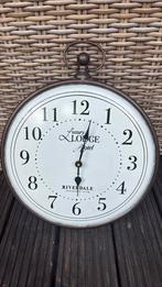 Riverdale klok, Huis en Inrichting, Woonaccessoires | Klokken, Ophalen, Gebruikt, Wandklok