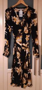 Cassis jurk, zwart met gele bloemen, maat s, Nieuw, Ophalen of Verzenden, Onder de knie, Cassis