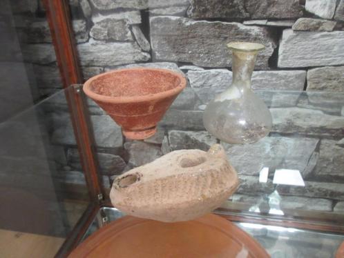 Romeins flesje , terra sigillata , Olielampjes, Antiek en Kunst, Antiek | Keramiek en Aardewerk, Verzenden