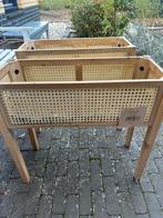 2 rotan plantentafels, Tuin en Terras, Bloembakken en Plantenbakken, Ophalen, Zo goed als nieuw, Rond, Minder dan 30 cm