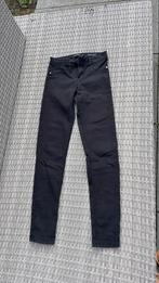 Dames zwarte spijkerbroek maat 34 Bershka, Kleding | Dames, Spijkerbroeken en Jeans, Ophalen of Verzenden, W27 (confectie 34) of kleiner