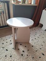 Bijzettafel Kwantum grijs/taupe, Huis en Inrichting, Tafels | Bijzettafels, Minder dan 55 cm, Rond, Zo goed als nieuw, Ophalen