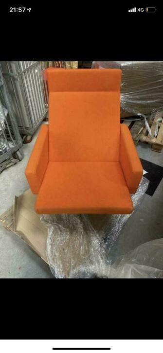 Lensvelt Kuip fauteuil kleur oranje op draait onderstel ?750, Huis en Inrichting, Fauteuils, Zo goed als nieuw, Stof, 75 tot 100 cm