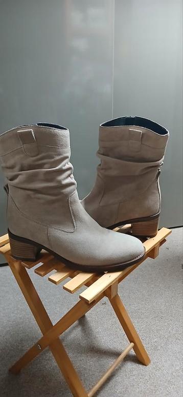 GABOR suède enkellaarsjes maat 38 beschikbaar voor biedingen