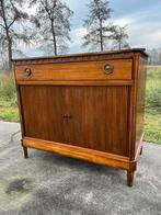 Penantkast Lodewijk XVI-stijl, Ophalen