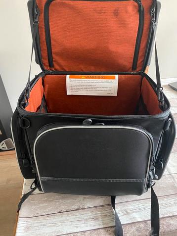 Gloednieuwe HD onyx bagage koffer met veel practische vakken beschikbaar voor biedingen