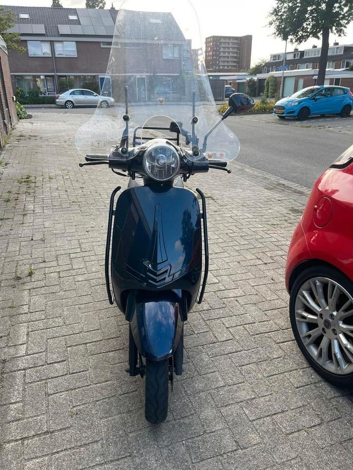 La Souris, Fietsen en Brommers, Snorfietsen en Snorscooters, Zo goed als nieuw, Overige merken, Benzine, Ophalen
