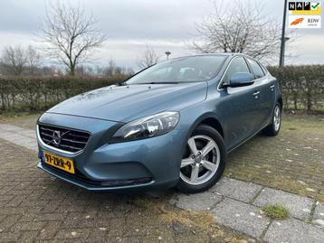 Volvo V40 1.6 T3 Momentum CLIMA NAP PANO NAVI beschikbaar voor biedingen