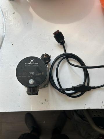 Grundfos alpha 2L 15-60 vloerverwarmings pomp beschikbaar voor biedingen