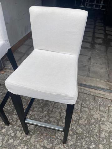 Tafel met 4 Stoelen - Complete Set beschikbaar voor biedingen