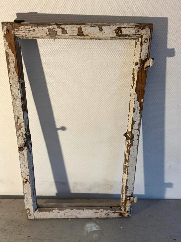 Oude Rechthoekige Houten Frame, Antiek en Kunst, Antiek | Spiegels, Minder dan 50 cm, Minder dan 100 cm, Rechthoekig, Ophalen of Verzenden
