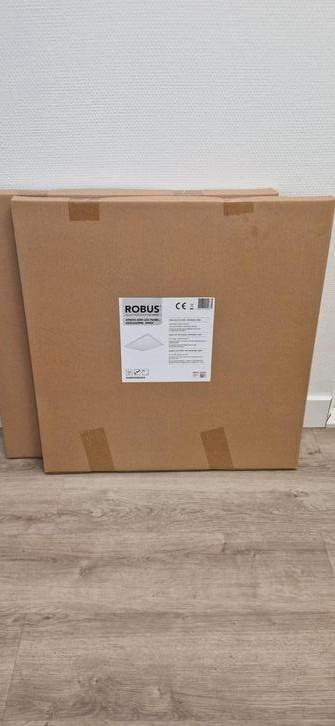 2 nieuwe Robus Ledpanelen 40Watt 3600lm beschikbaar voor biedingen