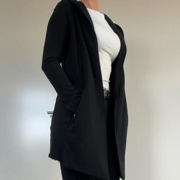 Zwarte lange vest met capuchon – H&M Divided maat XS beschikbaar voor biedingen