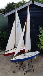Radiografisch Zeilboot (2x), Hobby en Vrije tijd, Modelbouw | Radiografisch | Overige, Ophalen, Gebruikt