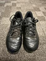 Nike Tiempo Voetbalschoenen - Maat 34, Sport en Fitness, Voetbal, Ophalen of Verzenden, Gebruikt, Schoenen