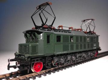 Rivarossi 1668 DB BR117 121-4 beschikbaar voor biedingen