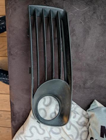 Mistlamprooster links beschikbaar voor biedingen