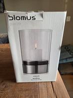 Blomus Amilio Windlicht incl. stompkaars - Nieuw in doos, Nieuw, Grijs, Ophalen of Verzenden, Metaal