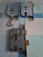 3 NEMEF SLOTENS EN SLEUTELS, Doe-het-zelf en Verbouw, Hang- en Sluitwerk, Ophalen of Verzenden, Zo goed als nieuw, Rvs, Slot