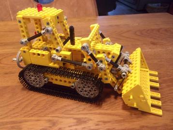 Lego Technic 856-1 Bulldozer uit 1979 beschikbaar voor biedingen