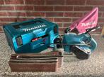 Bandschuurmachine MAKITA, Doe-het-zelf en Verbouw, Gereedschap | Schuurmachines, Ophalen, Zo goed als nieuw, 1200 watt of meer