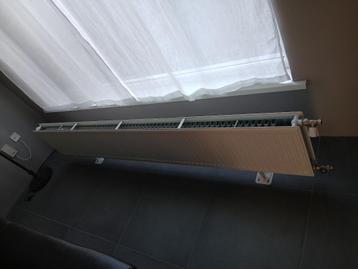 Radiator 240x10x40 beschikbaar voor biedingen