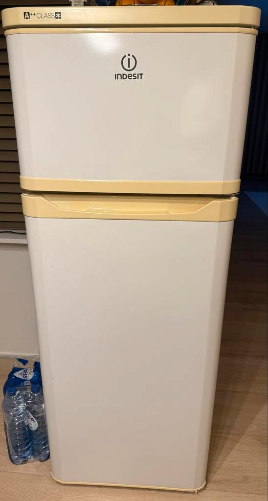 Indesit Koelkast met Vriesvak - A++ Klasse, Witgoed en Apparatuur, Koelkasten en IJskasten, Gebruikt, Met vriesvak, 100 tot 150 liter