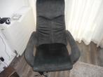 AANGEBODEN IN NIEUWSTAAT ELEKTRISCHE STOEL MET GARANTIE., Ophalen, Zo goed als nieuw, Stof
