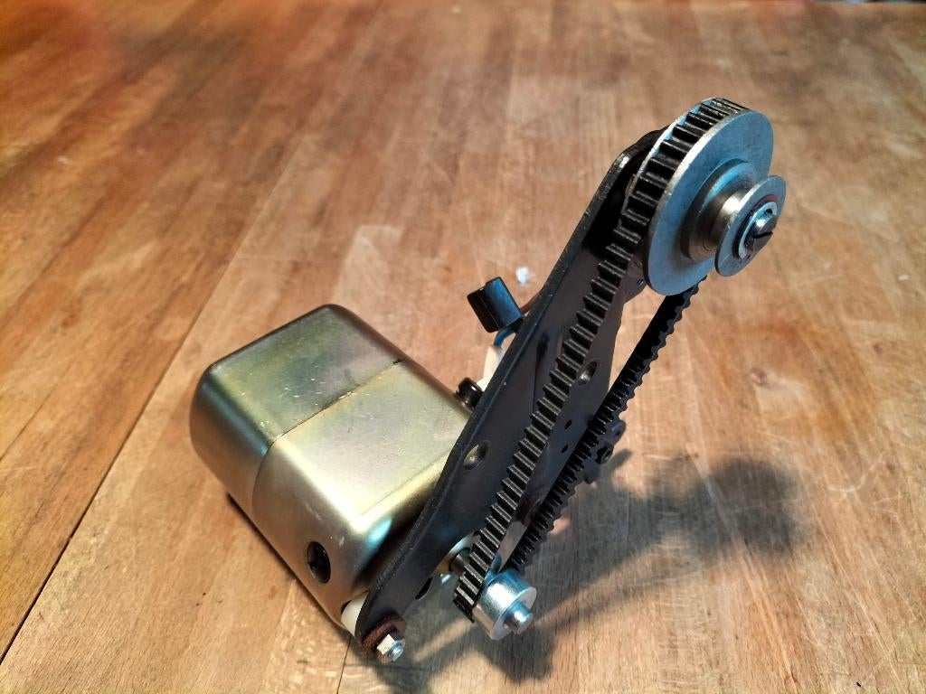 naaimachine motortje met tussen overbrenging, Ophalen of Verzenden, Gebruikt, Toebehoren, Overige merken