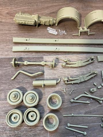Resin chassis voor Scania 111 van Lescrenier 1/24 beschikbaar voor biedingen
