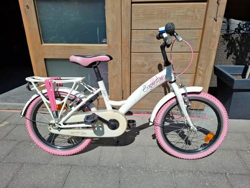 18 inch Loekie meisjesfiets, Fietsen en Brommers, Fietsen | Meisjes, Gebruikt, 18 inch, Ophalen