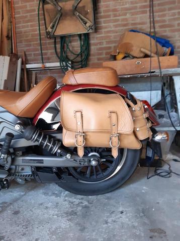 Leren motortas beschikbaar voor biedingen