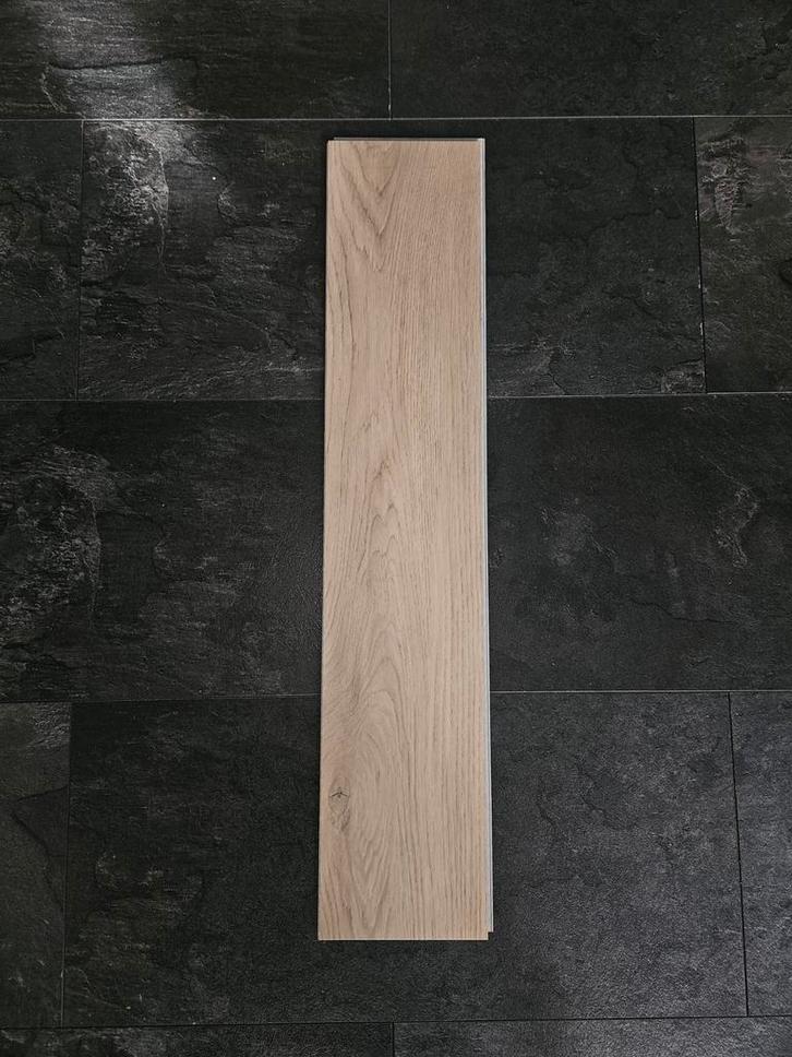 7m² Nieuwe PVC Click Visgraat Vloer + XPS Ondervloer, Huis en Inrichting, Stoffering | Vloerbedekking, Nieuw, Ophalen