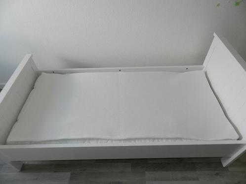 Airgosafe Topper (70 x 150 cm.) + 2 hoeslakens (wit), Kinderen en Baby's, Kinderkamer | Beddengoed, Zo goed als nieuw, Wit, Jongetje of Meisje