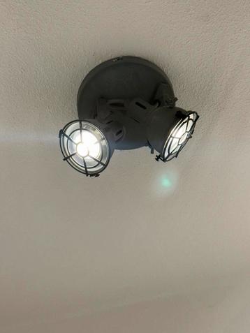 2x Plafond lamp beschikbaar voor biedingen