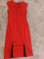 Mooie rode jurk maat 44. Merk Hearts & Roses, Kleding | Dames, Maat 42/44 (L), Knielengte, Ophalen of Verzenden, Zo goed als nieuw
