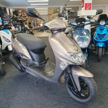 Kymco Vitality 45km 4takt 14894 km 2012 brom scooter te koop beschikbaar voor biedingen