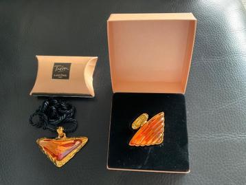 LANCÔME TRÉSOR BROCHE EN KETTING. beschikbaar voor biedingen