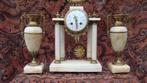 Klok stel met urnvazen  Brons / marmer, Antiek en Kunst, Ophalen of Verzenden