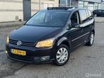 Volkswagen Touran 1.6 TDI 7 persoon. Panoramadak, Voorwielaandrijving, Euro 5, 1490 kg, Gebruikt