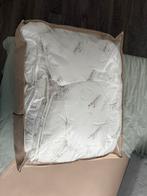 2 persoons Winterdekbed 240x220cm ZGAN (2 nachten gebruikt), Ophalen, Eenpersoons, Wit, Zo goed als nieuw