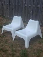 2x IKEA PS VÅGÖ design tuinstoelen – wit kunststof, Ophalen, Gebruikt, Kunststof, Stapelbaar