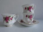 Royal Ascot Red Rose Bone China theekop en schotel, vintage, Ophalen of Verzenden, Zo goed als nieuw, Kop en/of schotel
