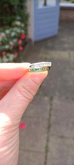 Gouden ring met smaragd en briljanten maat 18, 18 tot 19, Ophalen of Verzenden, Zo goed als nieuw, Met edelsteen