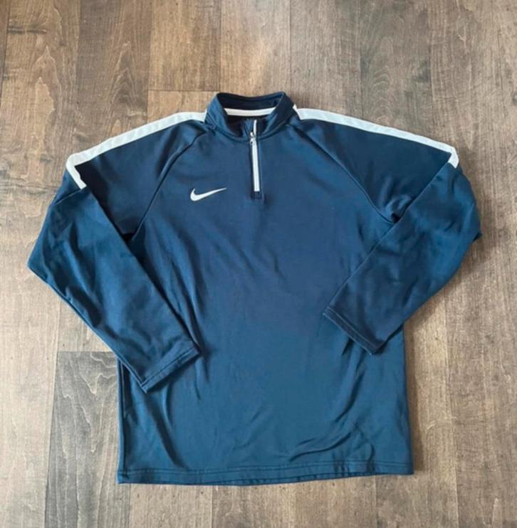 Donkerblauwe Nike trui maat kinder XL (158-170cm), Kinderen en Baby's, Kinderkleding | Maat 170, Zo goed als nieuw, Jongen of Meisje