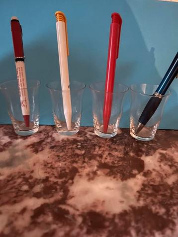 Set van 4 Glaasjes beschikbaar voor biedingen