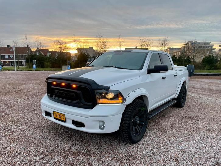 Dodge RAM 1500, Auto's, Dodge, Particulier, RAM 1500, Benzine, Euro 5, SUV of Terreinwagen, Automaat, Wit, Bruin, Leder, Vierwielaandrijving
